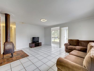 16 Melinda Street, Camira