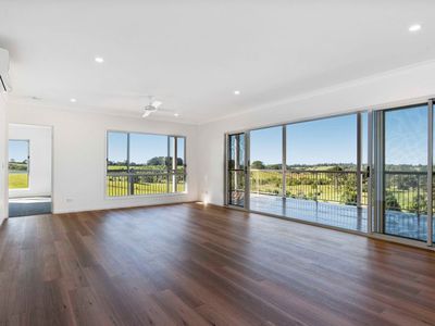 17 Greenhills Esplanade, Maleny