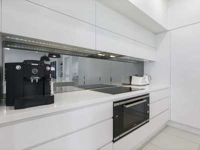 22 Lakeside Drive, Peregian Springs