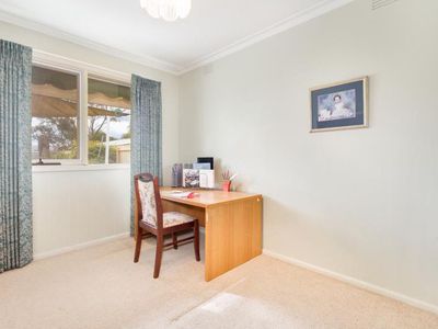 8 Thompson Court, Werribee