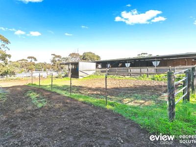 166 Bungower Road, Mornington