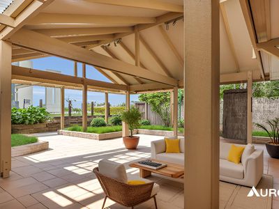 1 O'Quinn Street, Nudgee Beach
