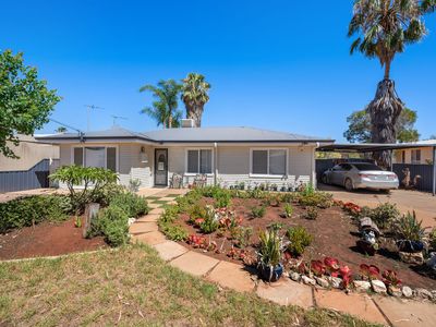 184 Bourke Street, Piccadilly