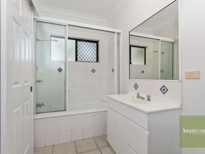 6 Oarsman Place, Douglas