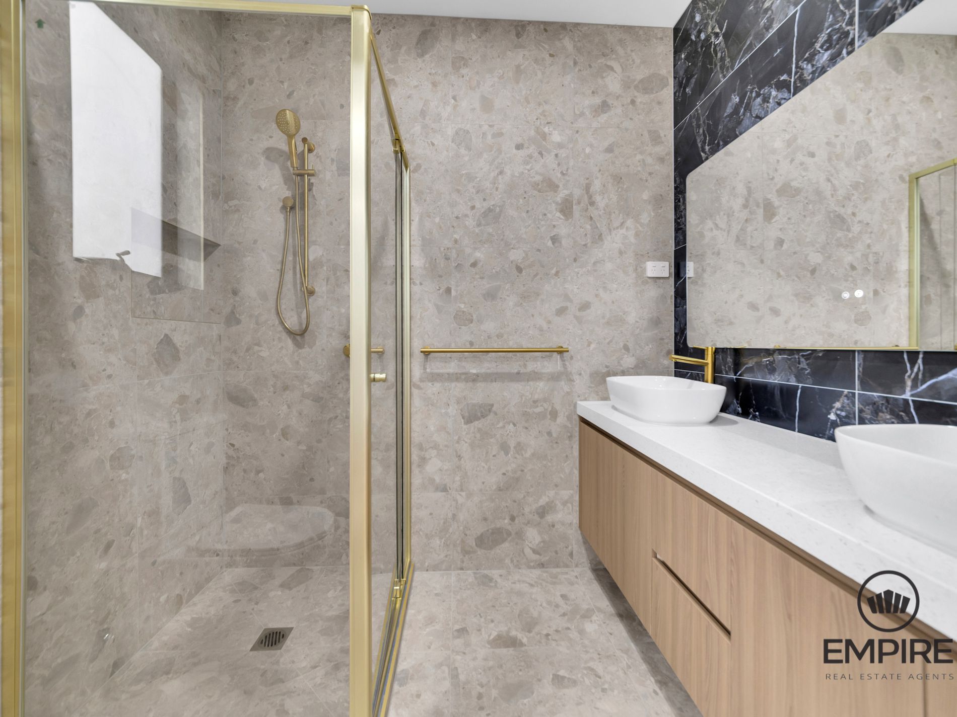 11 Dades Street, Clyde