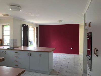 5 Kentia Court, Kawungan