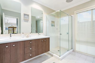 23 Young Avenue, CAMDEN PARK, Camden Park - Thumbnail 5