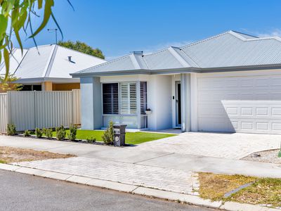 18 Yandal Way, Golden Bay