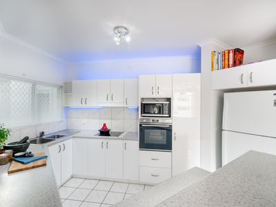 2 / 42 Moore Street, Trinity Beach