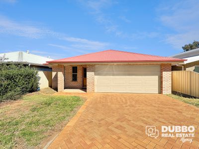 4B Keswick Parkway, Dubbo