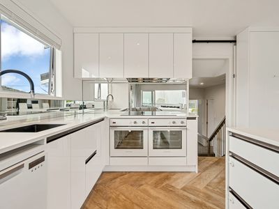 26 School Road, Riverhead
