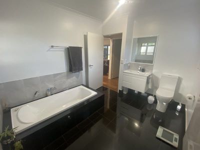 18-20 Premier Drive, Kingaroy