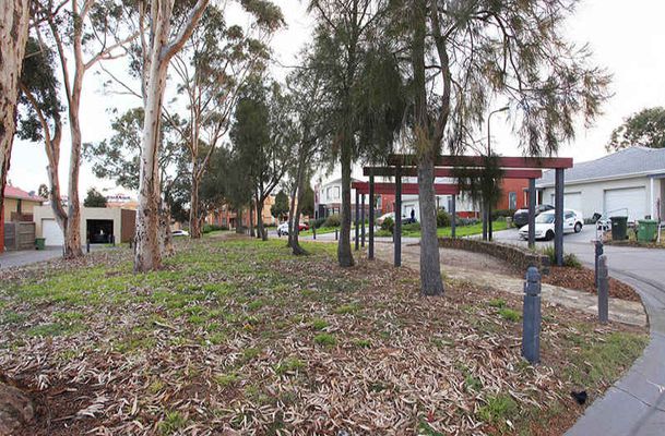 15 Crestview Close, Roxburgh Park