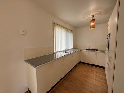 8 / 9 Watergum Way, Greenacre