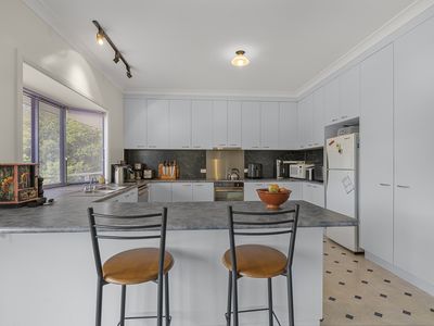 6 Charles Street, Tawonga