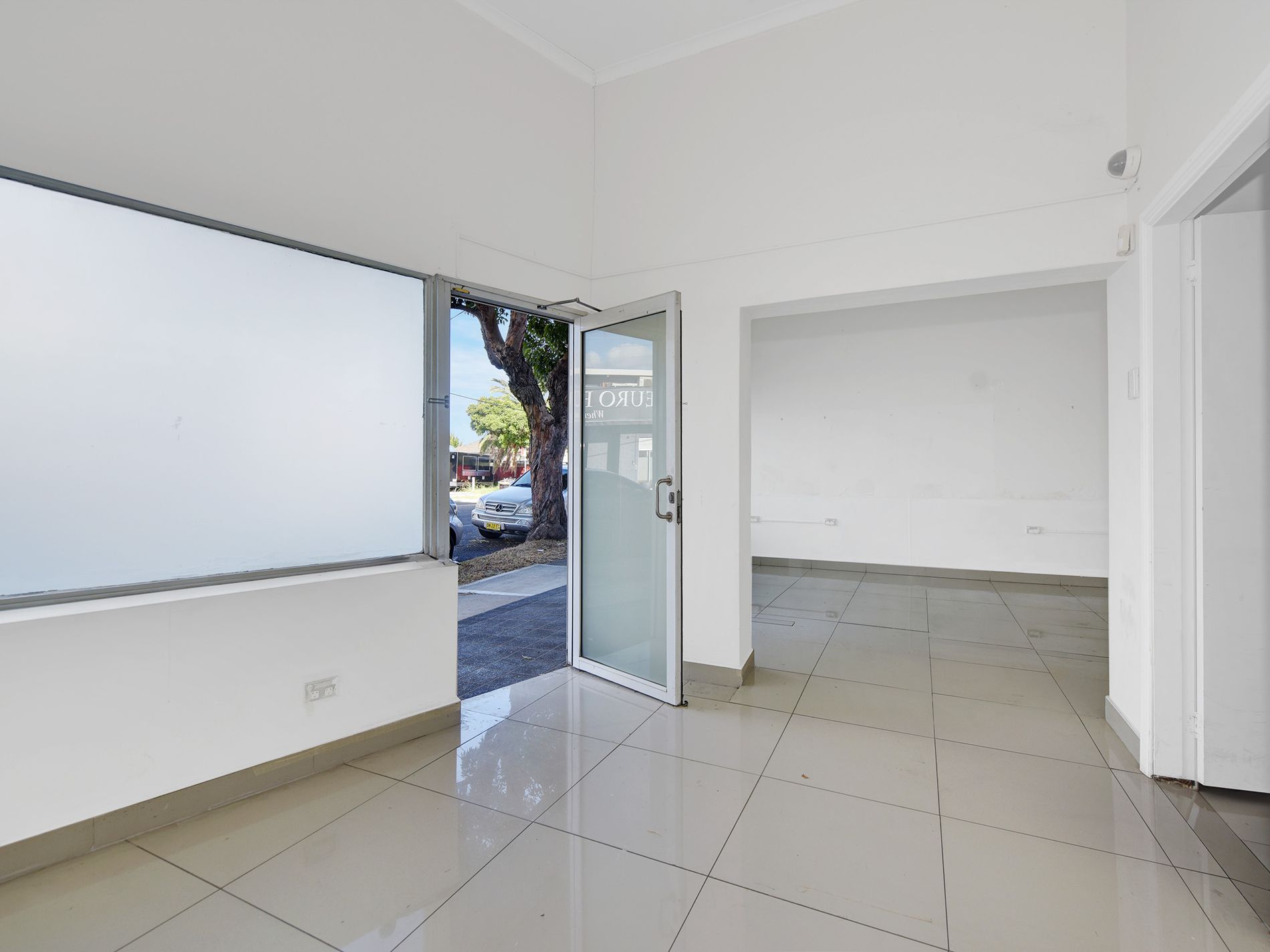 894 Canterbury Road, Roselands