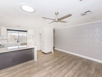 21 Stawell Way, Padbury