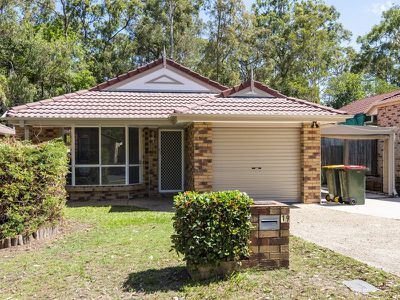 19 Brooklands Cct, Forest Lake