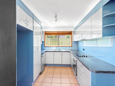 75 King George Parade, Forster