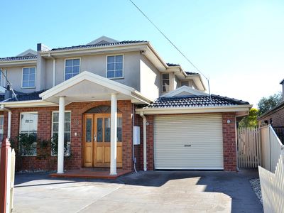 2 / 8 Winston Street, Maidstone