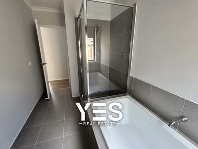 10 Snowy Road, Officer