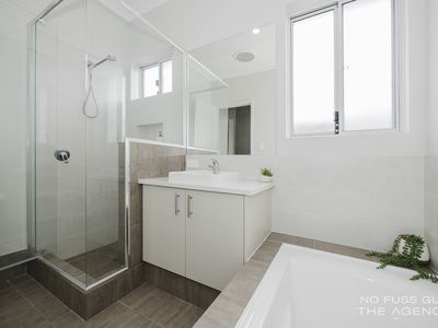 10 / 12 Loder Way, South Guildford