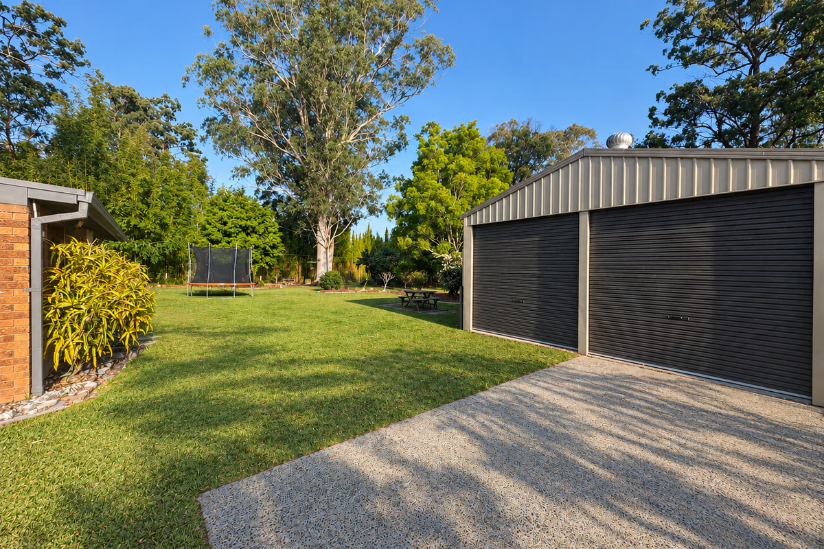 8 Cedar Drive, Townsend