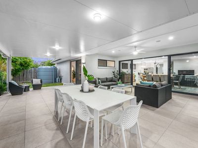 33 Sylvateere Crescent, Wakerley