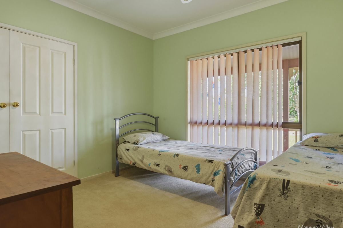 10 Kingfisher Drive, Wingham