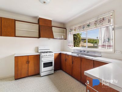 2 / 28 Neale Street, Kennington