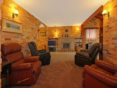 8 Manning Avenue, Narrawallee