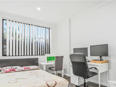 4 / 70-72 Essington Street, Wentworthville