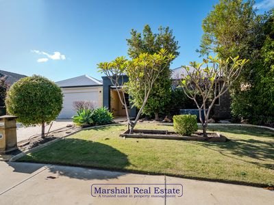 70 Harden Park Trail, Carramar