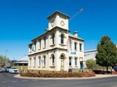 74 Lachlan St, Forbes