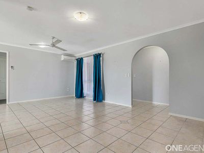 66 Ibis Boulevard, Eli Waters