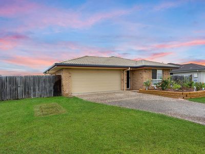 14 Blaxland Court, Laidley North