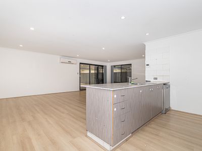 18 Ernest Way, Hilbert