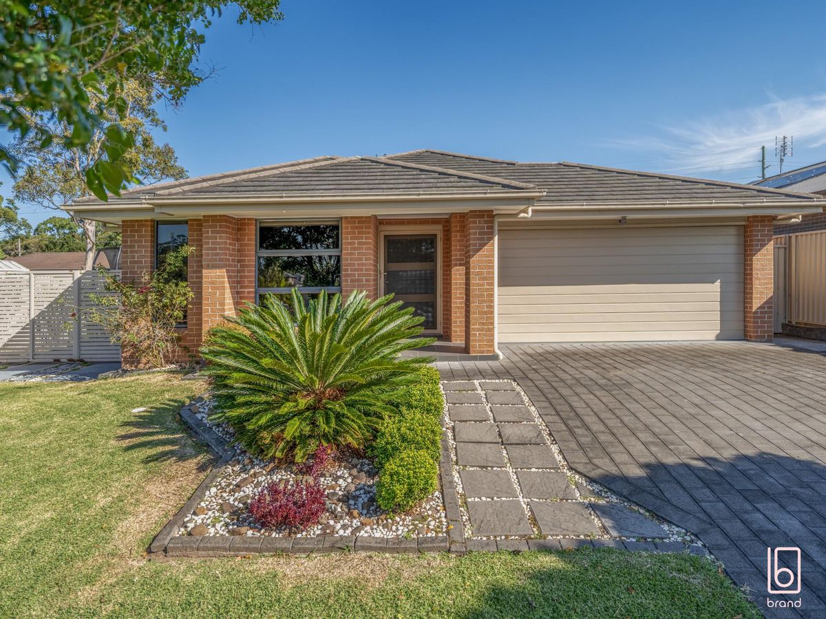 37 Grasstree Avenue, Woongarrah