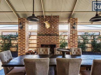 11 Silkyoak Ct, East Albury