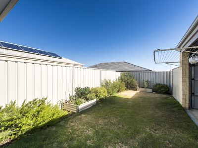 28 Carlindie Parkway, Golden Bay