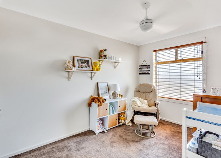 7 / 1B Larkdale Crescent, O'halloran Hill