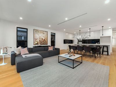 74 Wingara Avenue, Keilor East