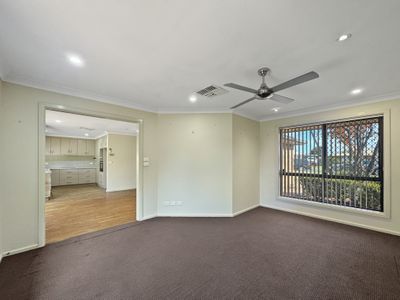 17 Eden Park Avenue, Dubbo