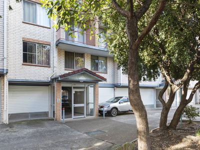 79 / 4 Riverpark Drive, Liverpool