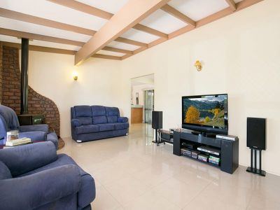 9 Kori Crescent, Rochedale South