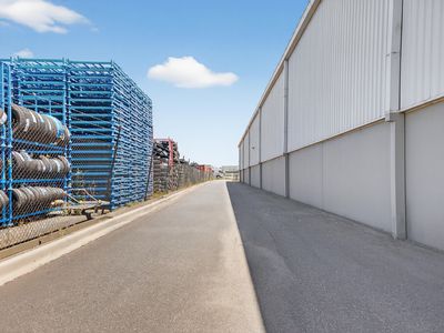 81-83 Strzelecki Avenue, Sunshine West