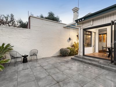 8 West Beach Road, St Kilda West
