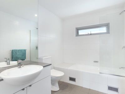 27 / 6B Grandstand Parade, Zetland