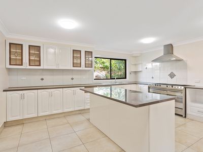 39 Deakin Street, Oak Flats