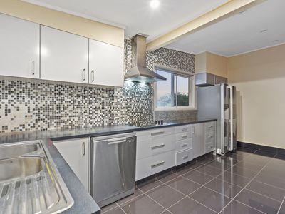 13 Petersen Avenue, Southport